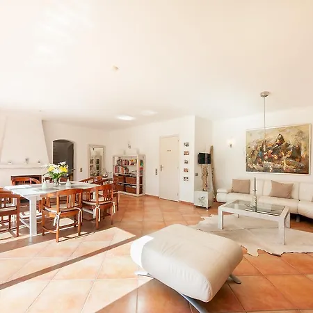 Girones 5-7 Hotel